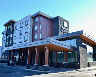 Holiday Inn Express & Suites Chilliwack East By Ihg