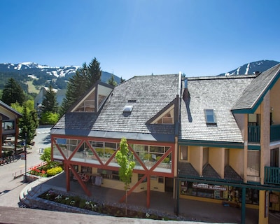 Blackcomb Lodge