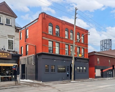 The McCaul | Brand New Group Suite Heart of DT