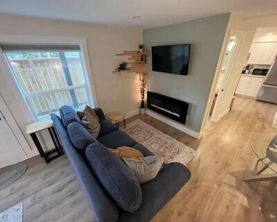 Modern Studio With Soft Tub -ratcliffe Guest Suite