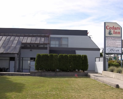 The Cedars Inn Hotel & Convention Centre