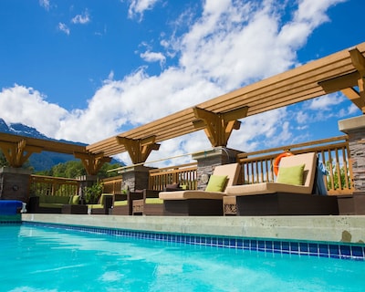 Executive Suites Hotel & Resort Squamish