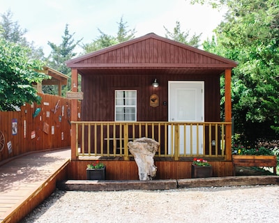 New! #1 ~ Modern Hunting One Room Cabin ~ Wheelchair Accessible
