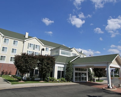 Hilton Garden Inn Westbury