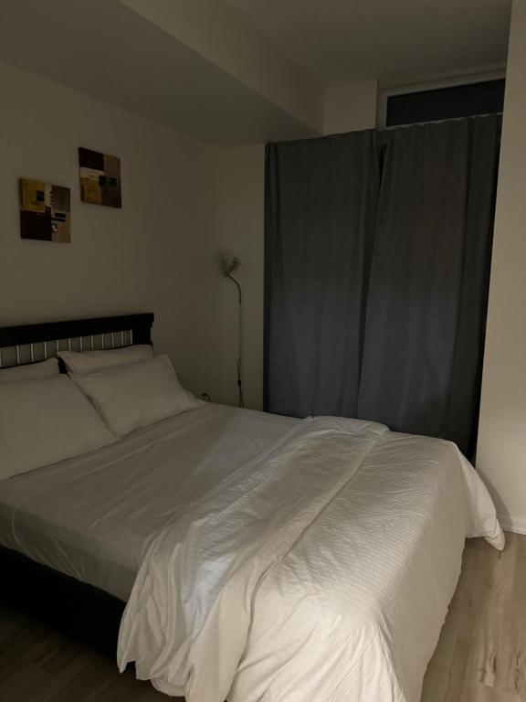 A lovely one bed room with Sunset Views