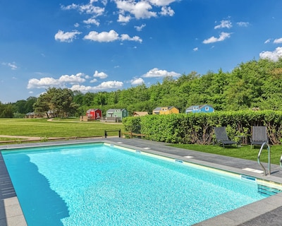 Glamping lodge with Eco-Wellness