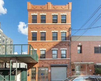 Long Island City Hot Spot