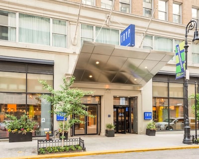 TRYP by Wyndham New York City Times Square / Midtown