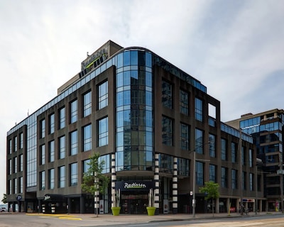 Radisson Blu Toronto Downtown