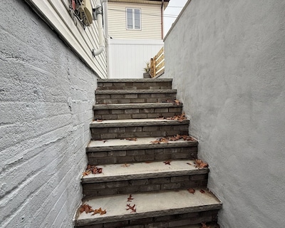 Charming 1-bedroom House With Wifi Ac In Wonderful Elmont