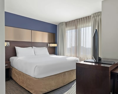 Residence Inn by Marriott New York The Bronx at Metro Center Atrium