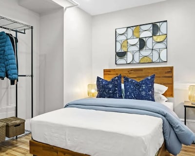 Newly Renovated 2BR w Rare Private Backyard and BBQ