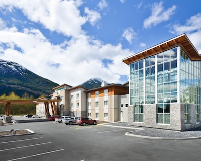 Sandman Hotel & Suites Squamish