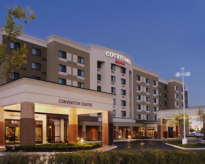 Courtyard by Marriott Toronto Brampton