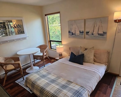 Pebbly Beach Suite in Snug Cove