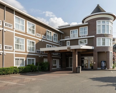 Days Inn by Wyndham Surrey