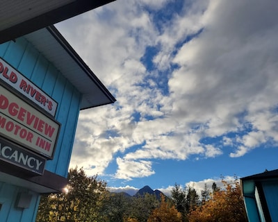 Ridgeview Motor Inn