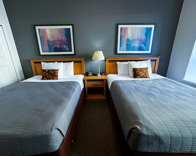 The Met Hotel
