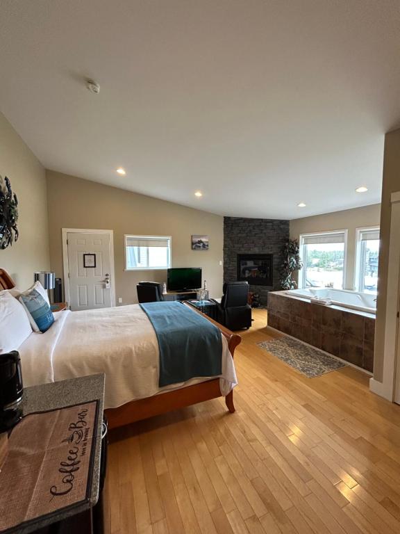 Pacific Rim Guest Lodge – Adults Only
