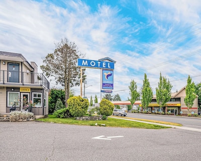 Bluebird Motel