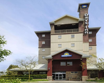 Days Inn by Wyndham Vancouver Airport