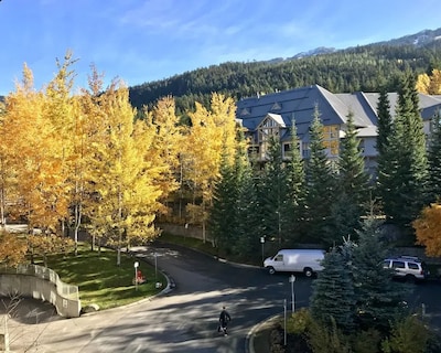 The Best Top-Floor Ski-in/Ski-out at the Aspens Whistler