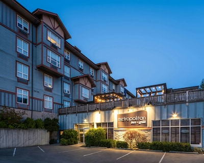Four Points by Sheraton Victoria Gateway