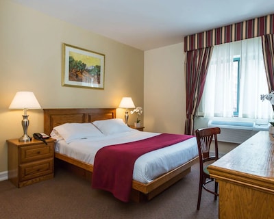 Chelsea Savoy Hotel