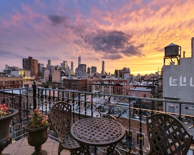 The Historic Blue Moon Hotel – NYC
