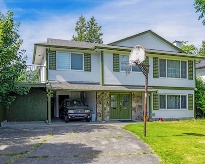 Quite House near the Vancouver Airport