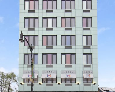 Hotel 365 Bronx