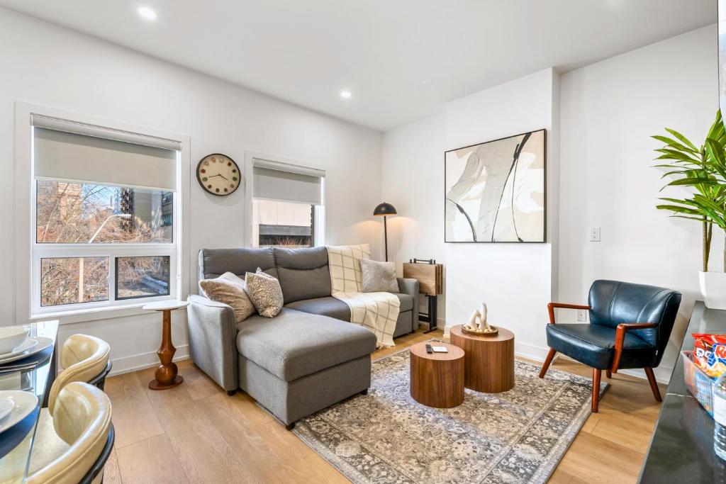 The McCaul Group Suite Near Baldwin Village