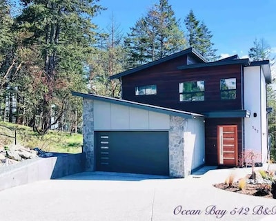 2 Brdm Modern Suite In Royal Bay W/ Ocean View