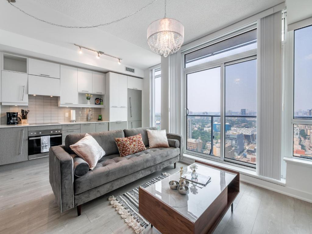 Atlantis Suites The Entertainment District – Toronto