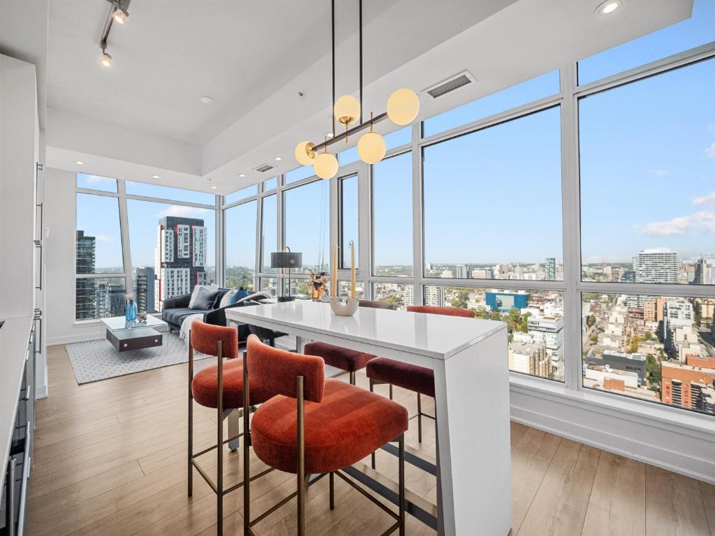 VOGUE Suites Toronto