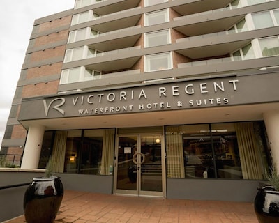 Victoria Regent Waterfront Hotel & Suites