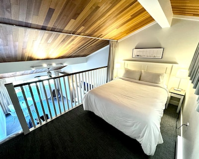 Oceanfront Loft – amazing views!
