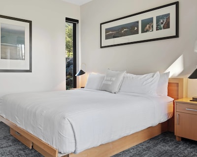 Black Rock Oceanfront Resort