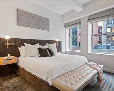 17john: Grand King Studio Apartment