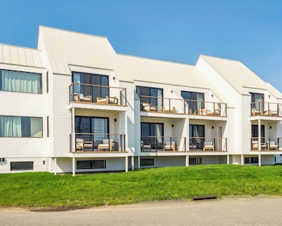 Offshore Residences
