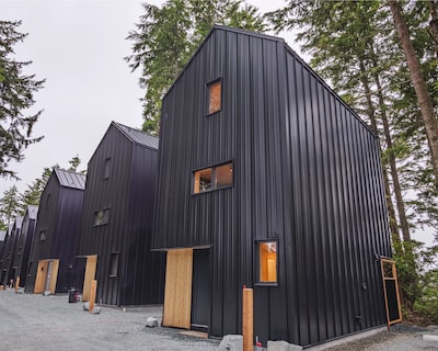 The Cabins – 2 Bedroom – Signature Ocean Front