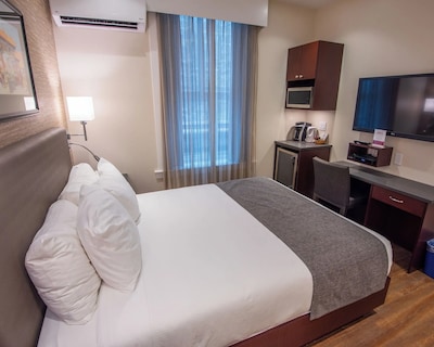 Strathcona Hotel
