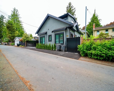 New laneway house near Airport World Cup stadium Downtown UBC