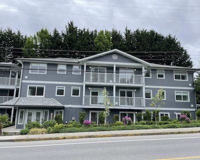 Gibsons Landing Inn