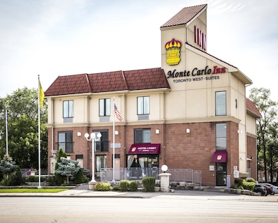 Monte Carlo Inn Toronto West Suites