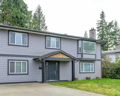Private 1 bedroom in Brookswood