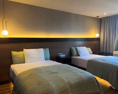 Hotel Mirage Brooklyn