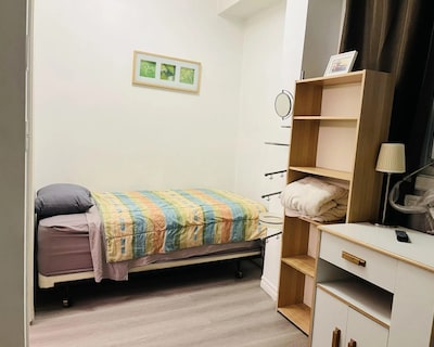 Moe’s Suite Hotel
