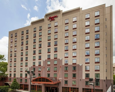 Hampton Inn New York – LaGuardia Airport
