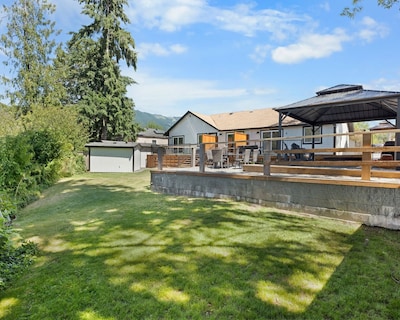 Riverside by Cowichan Lake Cottages